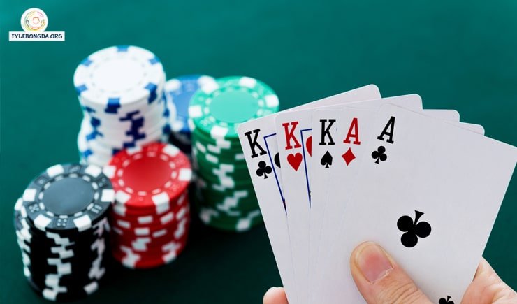 đoán bài poker 01